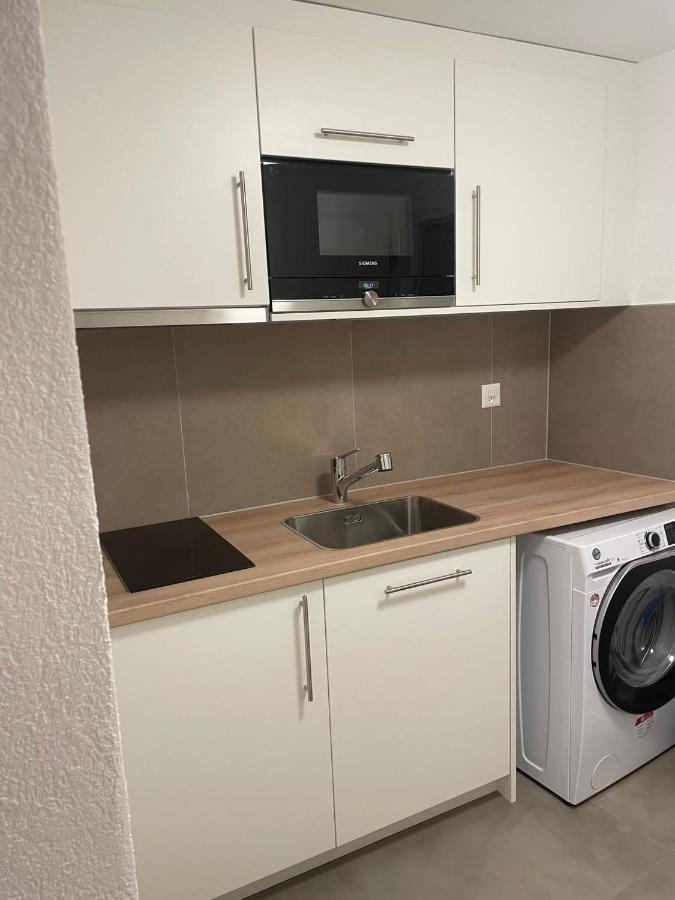 Apartamento Studio Neuf Meuble Et Equipe Pres D'Autoroute. Giez Exterior foto